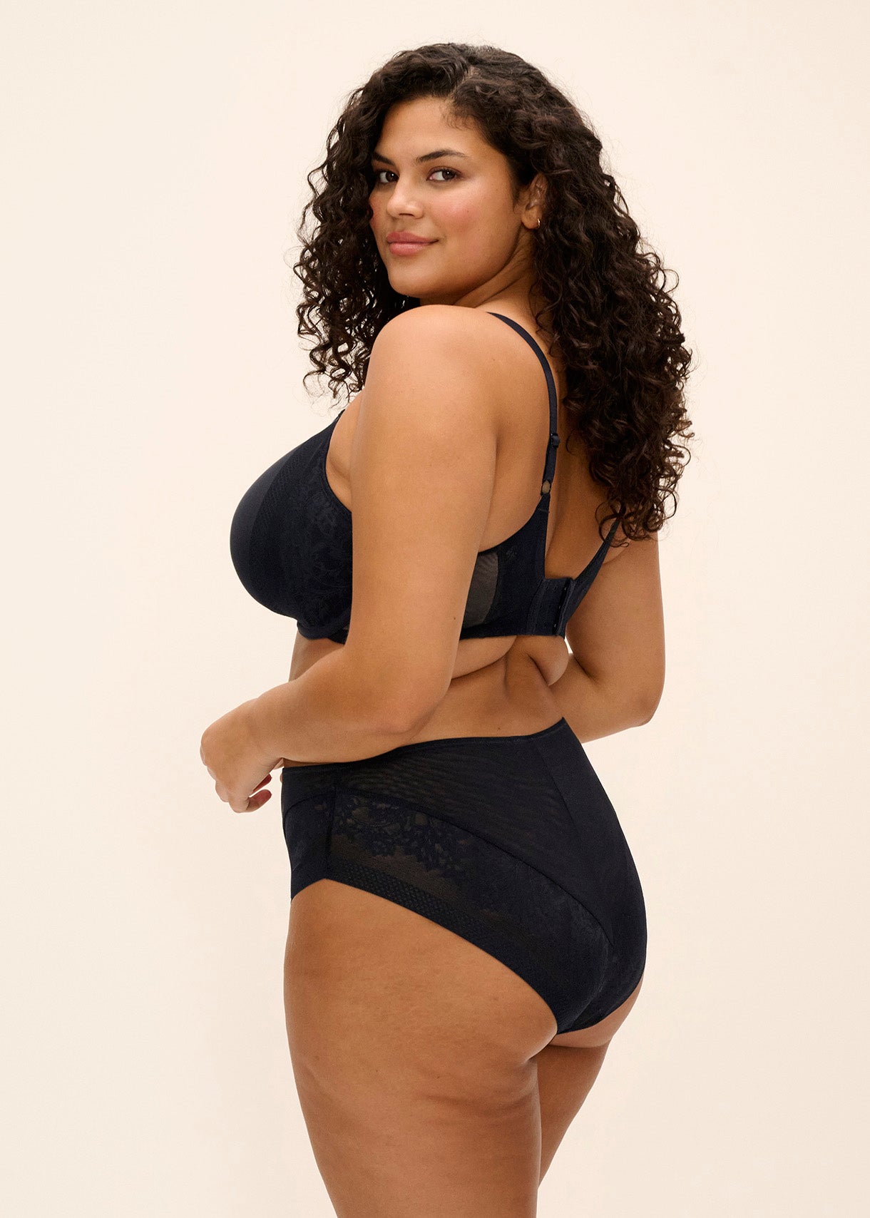 ELOMI NERINA BLACK UNDERWIRE MOULDED SPACER BRA
